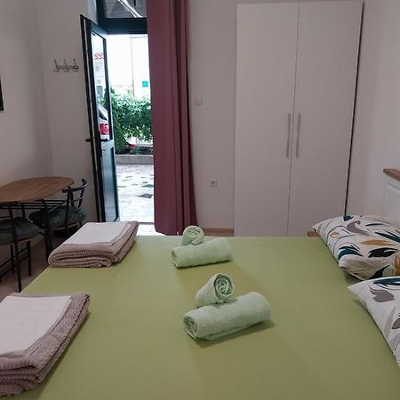 Sobe Kraft 2 Apartment Zivogosce Bagian luar foto