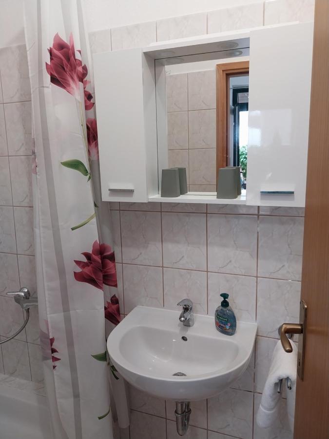 Sobe Kraft 2 Apartment Zivogosce Bagian luar foto